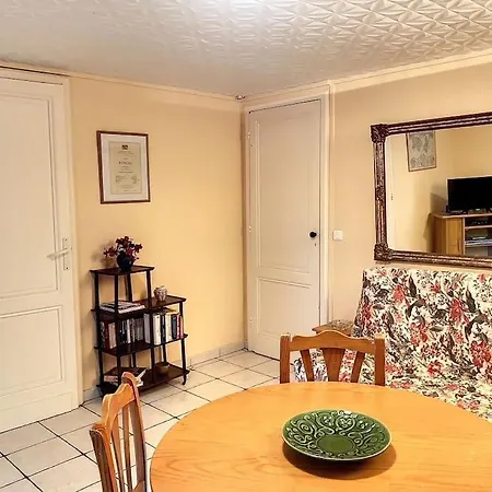 Jolie T3 Dans Belle Maison Bourgeoise Chene *