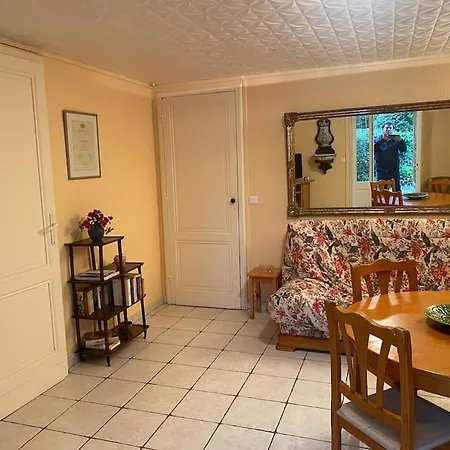 Jolie T3 Dans Belle Maison Bourgeoise Chene